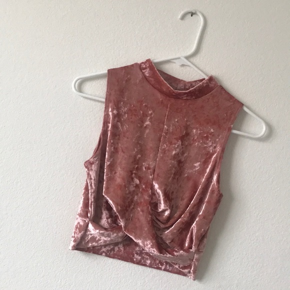 ✨✨Pink Velour Turtle Neck Crop Top✨✨ - Picture 1 of 1